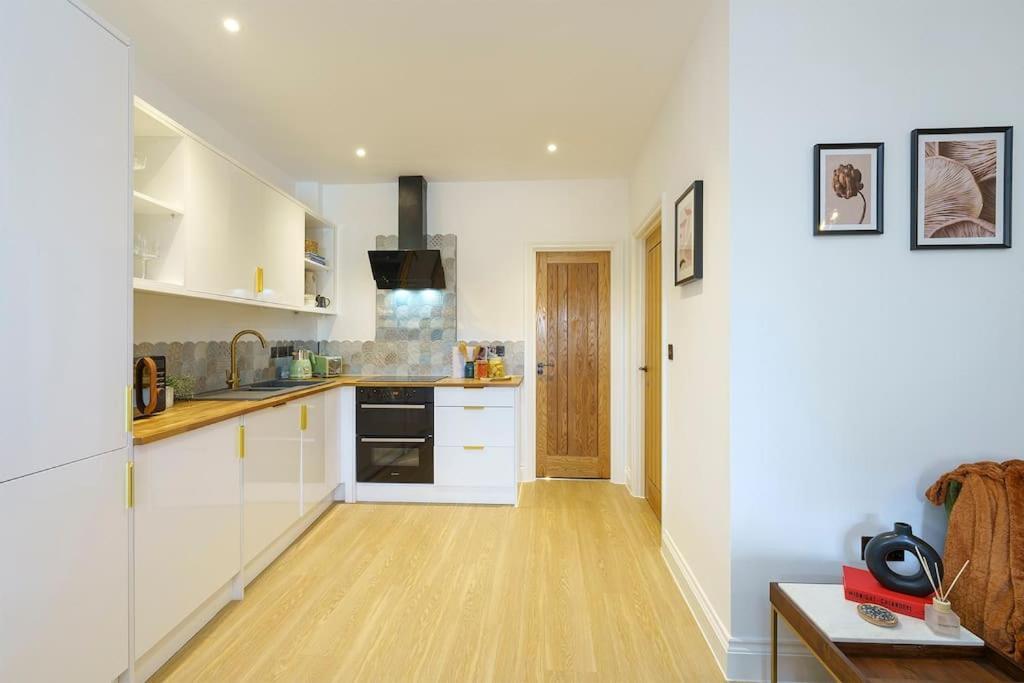 Bressingham - 2 Bedroom Luxury Apartment By Mint Stays Bristol Esterno foto